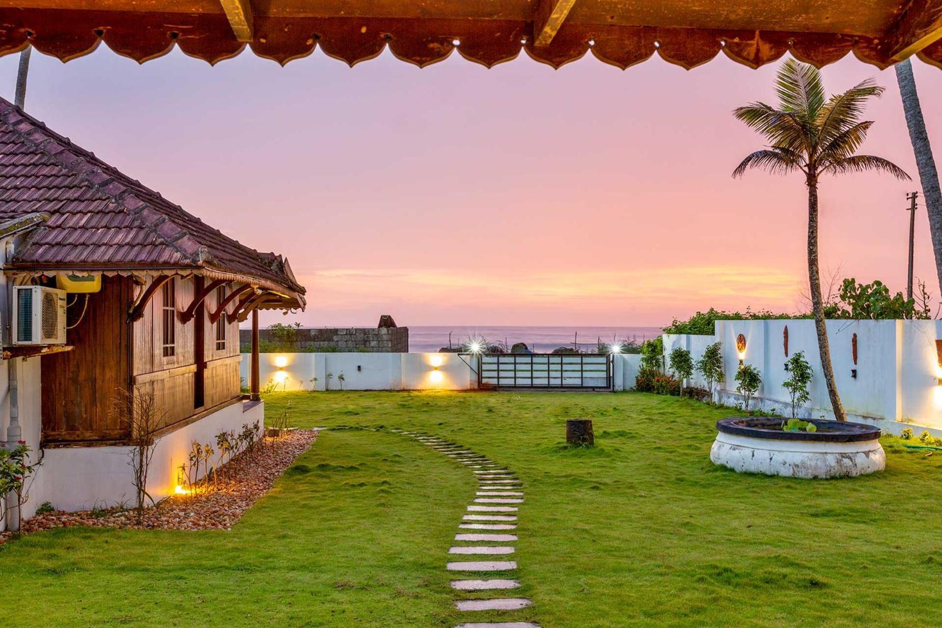 Deshadan'S Tarangi Beach Villas,Marari 马拉利库兰 外观 照片